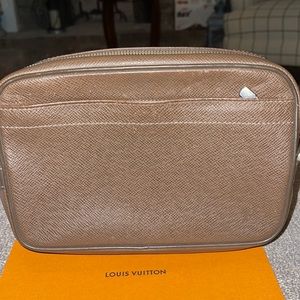 Louis Vuitton Epicea Taiga Leather Pochette Baikal Clutch Bag